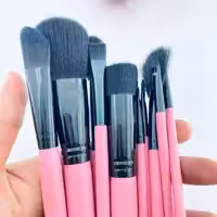 ست براش دوازده تیکه بی اچ استند استوانه ای خالخالی
قابل شستشو

بدون ریزش

موهای نرم و لطیف

تراکم عالی

