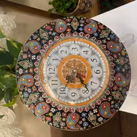 ساعت زیبای میناکاری