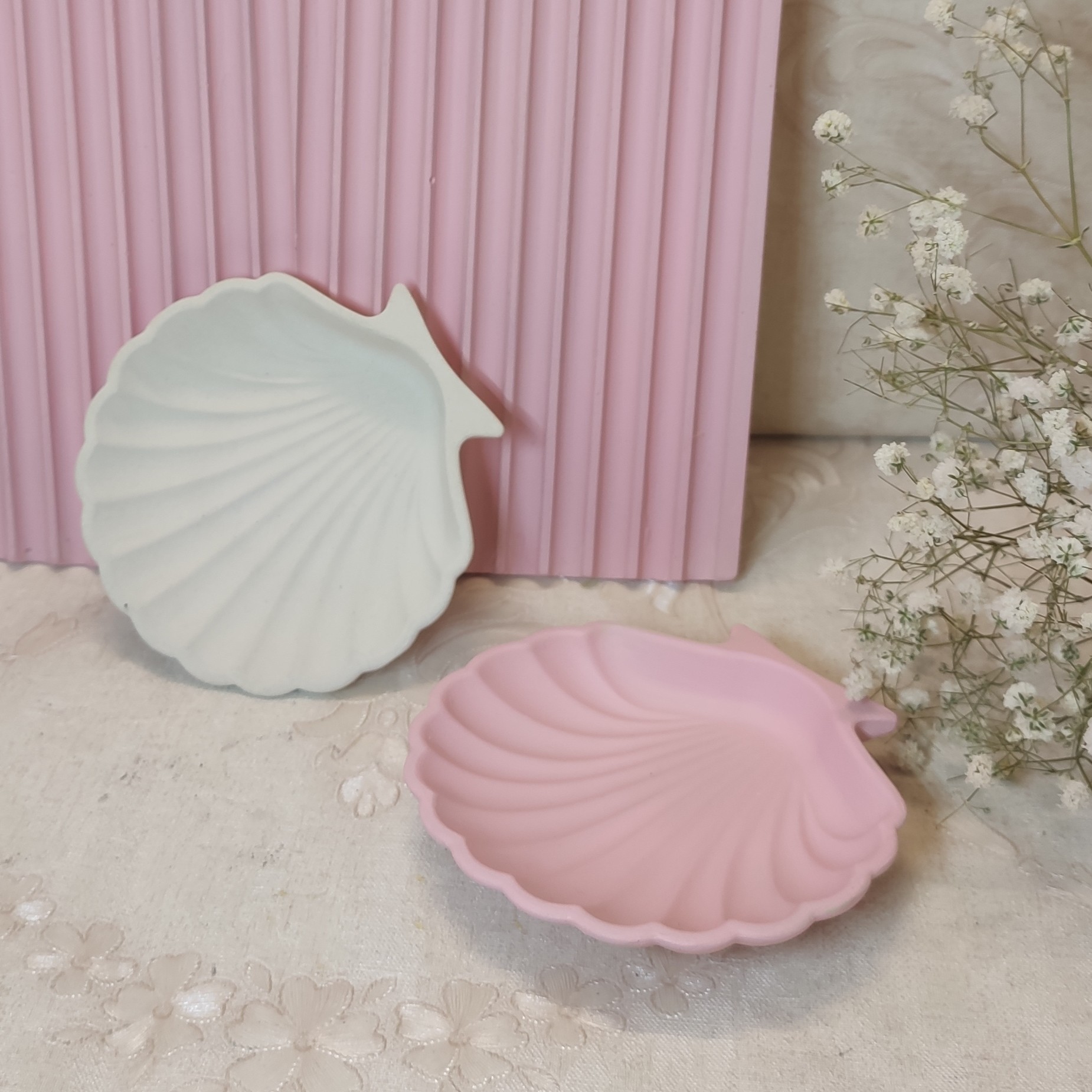 استند صدف در رنگ دلخواه مناسب ظرف هفت سین و جاجواهری  سنگی بتنی