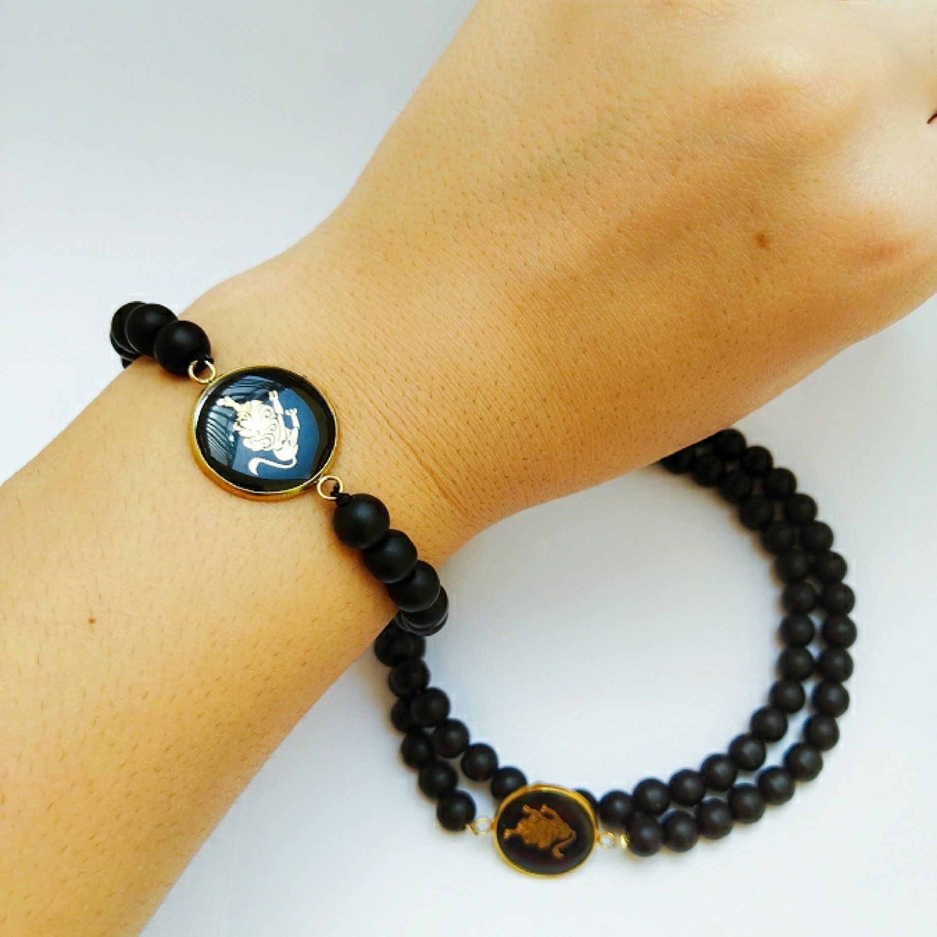 ست دستبند و گردنبند ماه تولد با سنگ اونیکس مات و نماد تولد رزین دور استیل رنگ ثابت