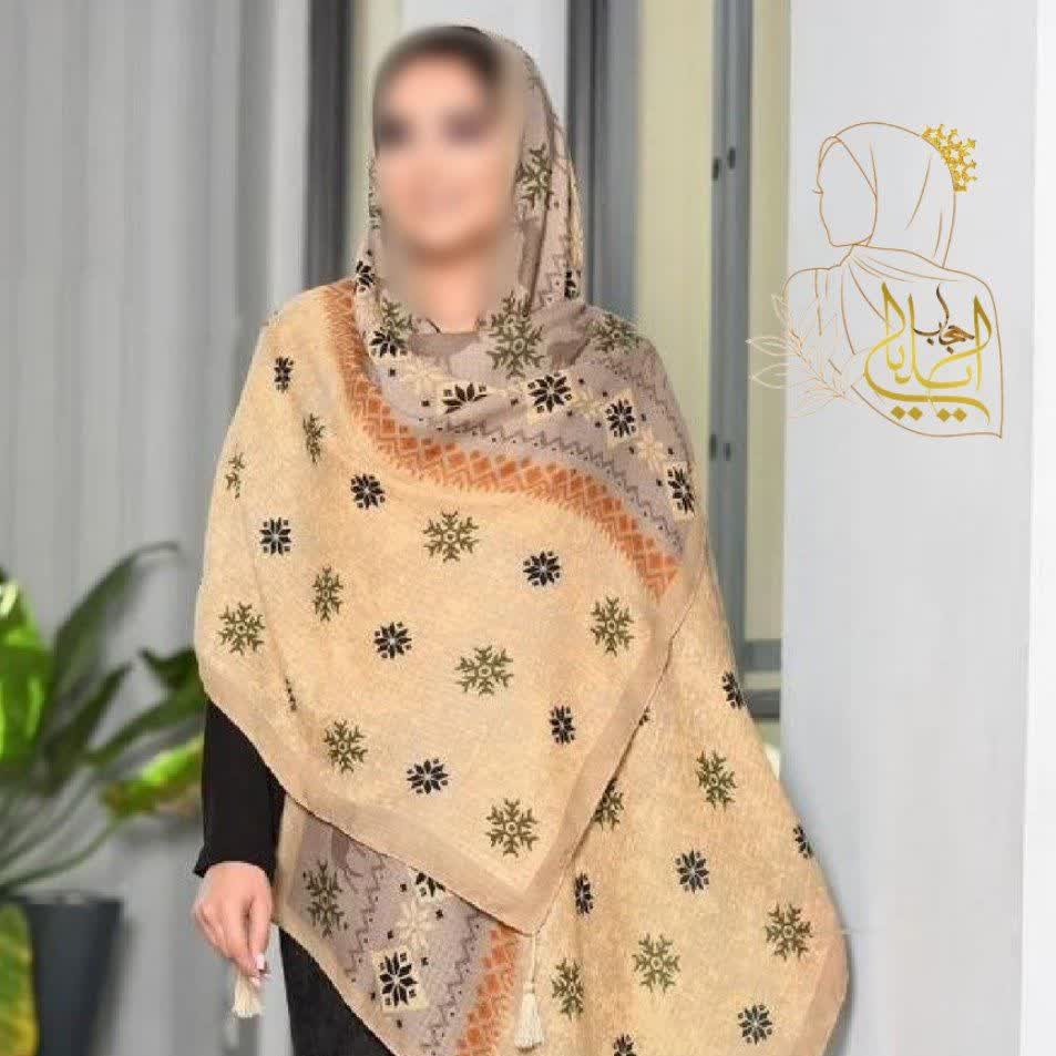 شال نخ کشمیـــر پاییزه(ارزون)3 
مناسب بهار و پاییز
نرم و لطیف و سبک
 منگوله دار با ریزش عالی
کیفیت چاپ عالی و شفاف