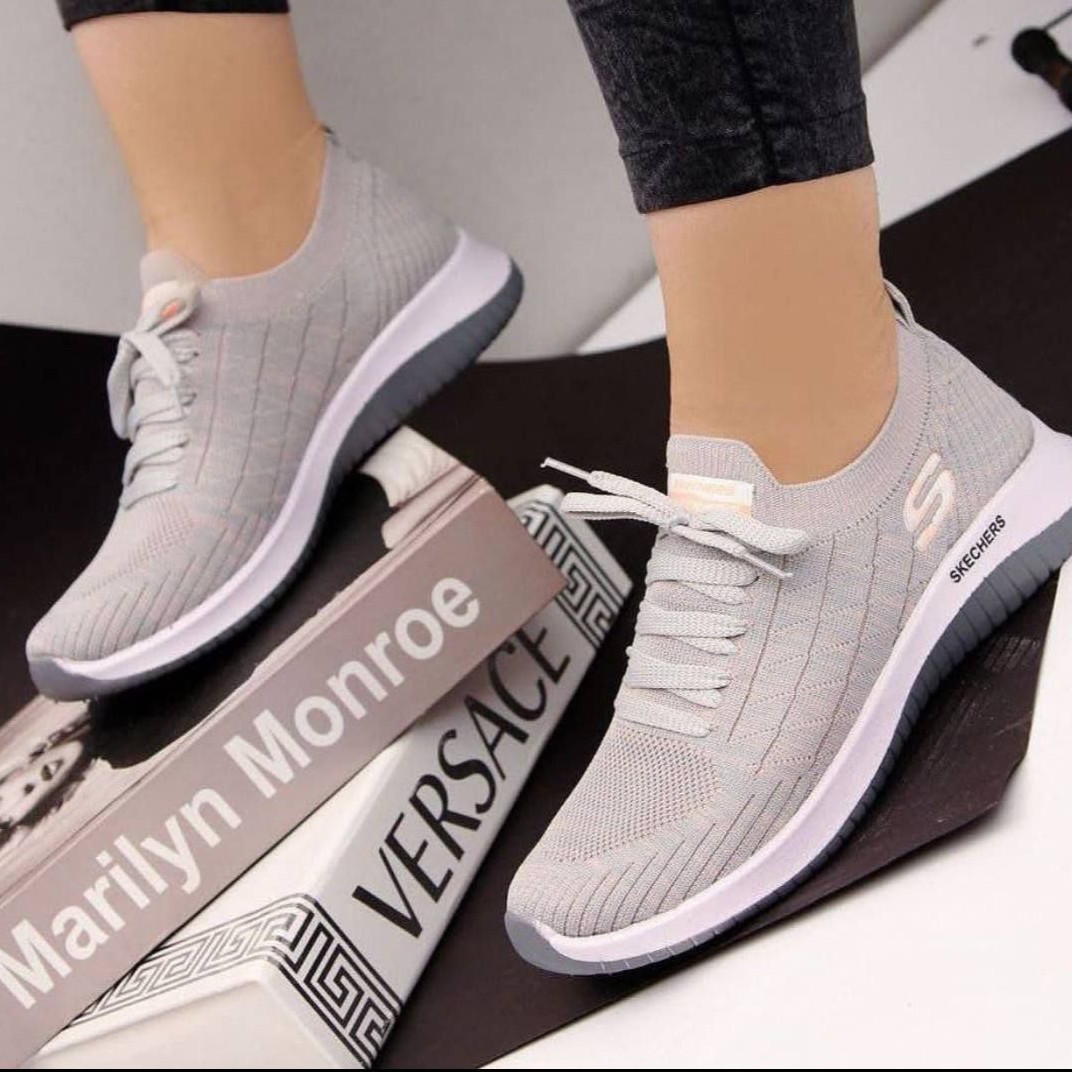 کتونی اسکیچرز راحتی 