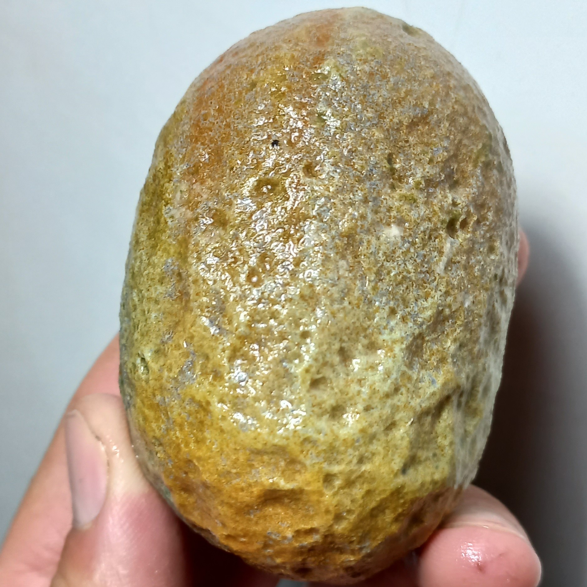 عقیق سربسته