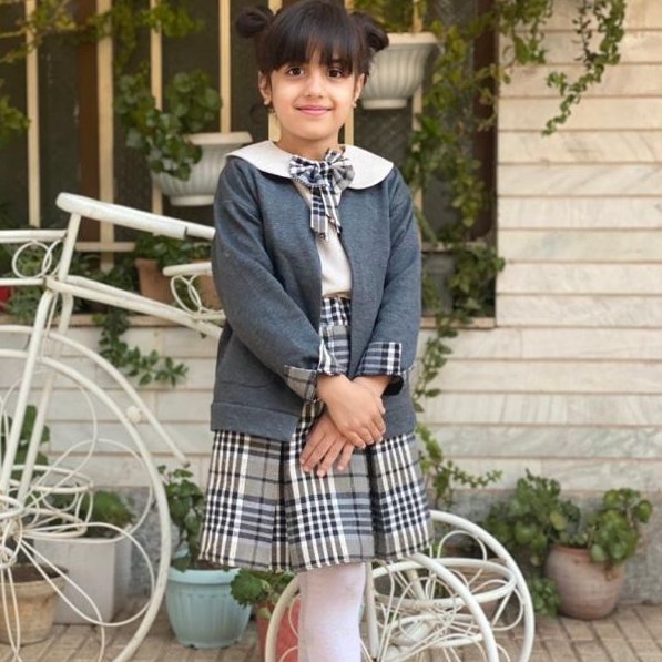 بلوز و دامن و کت سه تیکه جذاب گرم مناسب فصل سرد