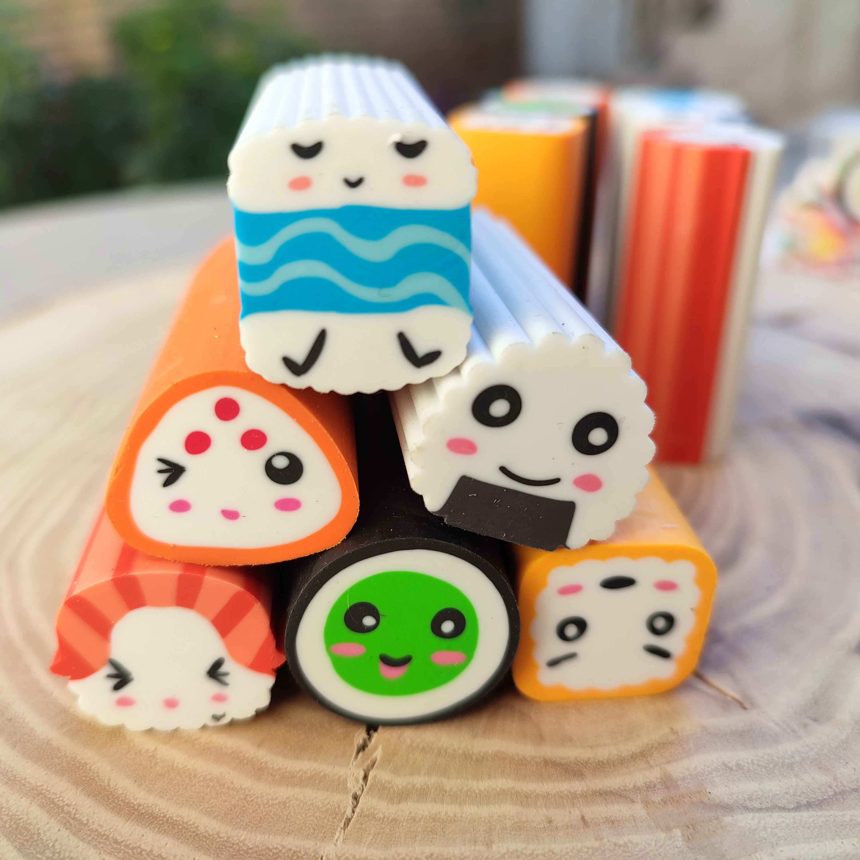 پاکن فانتزی بسیار باکیفیت استوانه ای سوشی  (تک عددی)