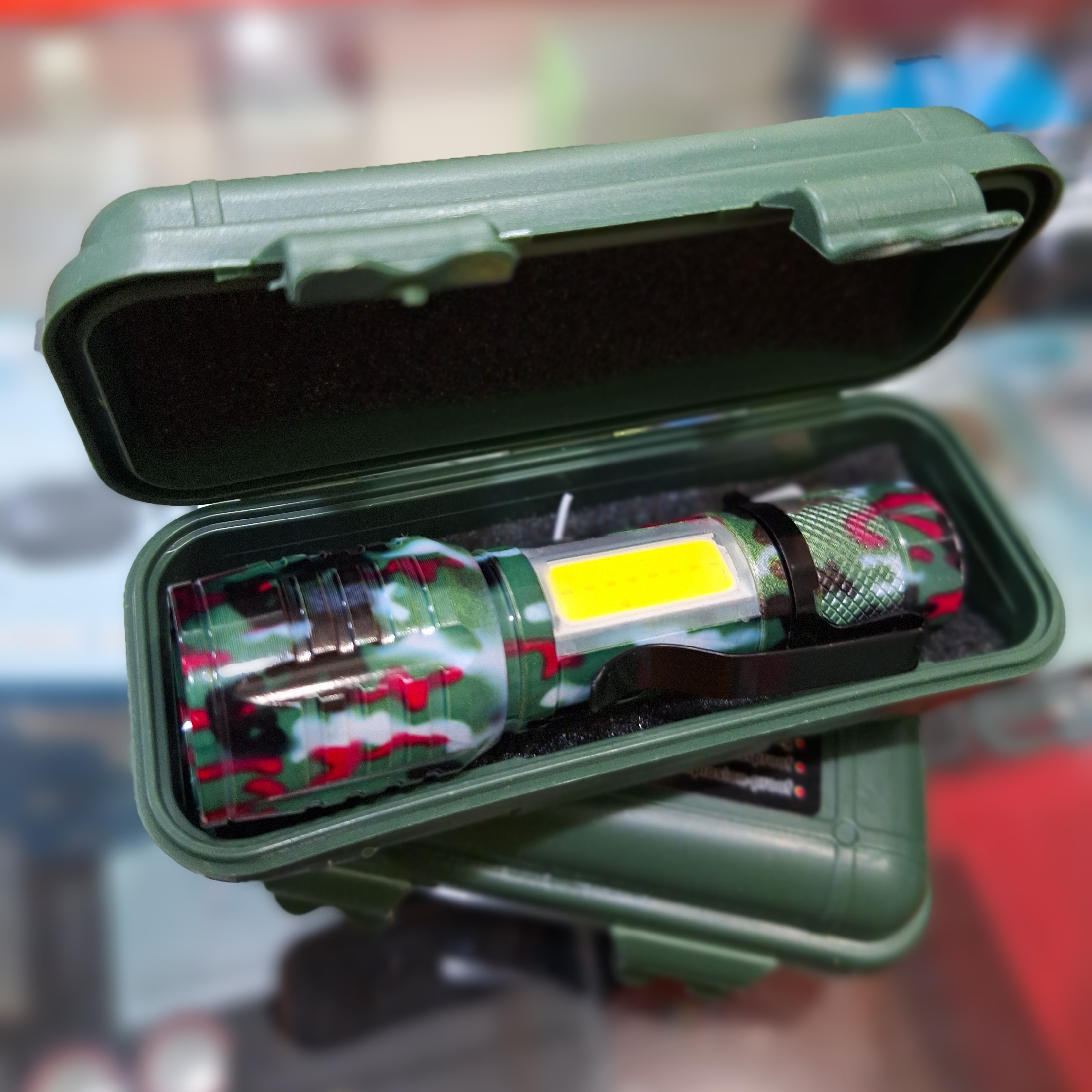 چراغ قوه پلیسی کوچک ارتشی (چریکی)سه کاره و شارژی