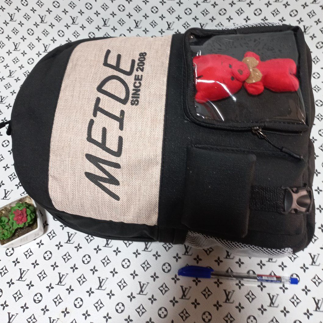 کیف مدرسه ای اسپرت مناسب پایه درسی 1تا7 جنس طرح لی ابعاد 40 در30