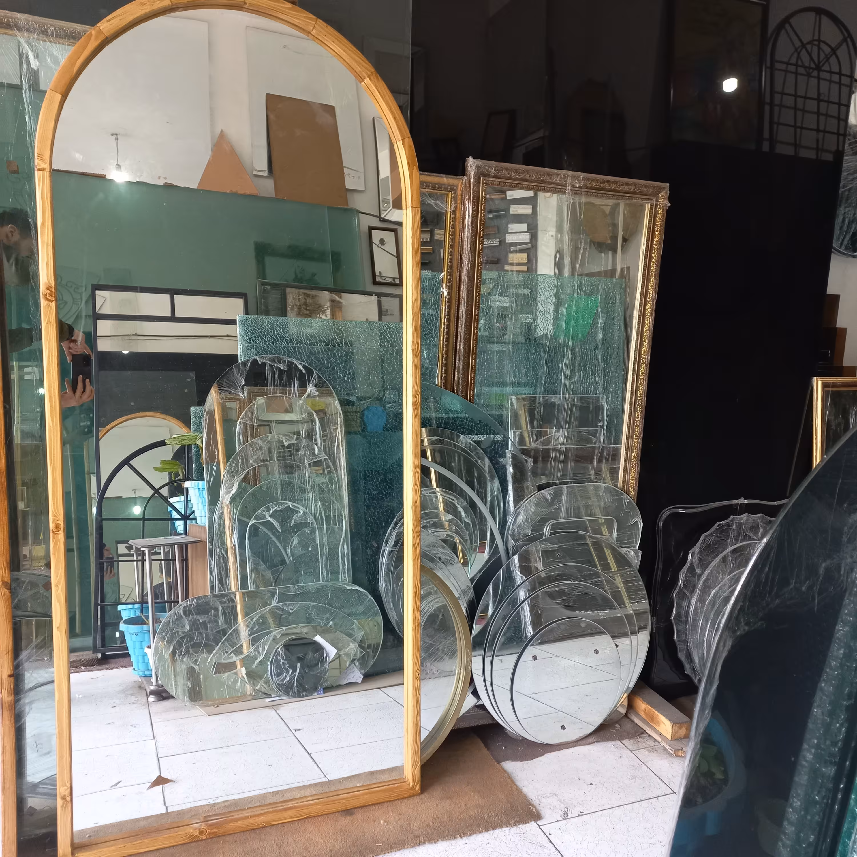 اینه قدی چوبی (پس کرایه)