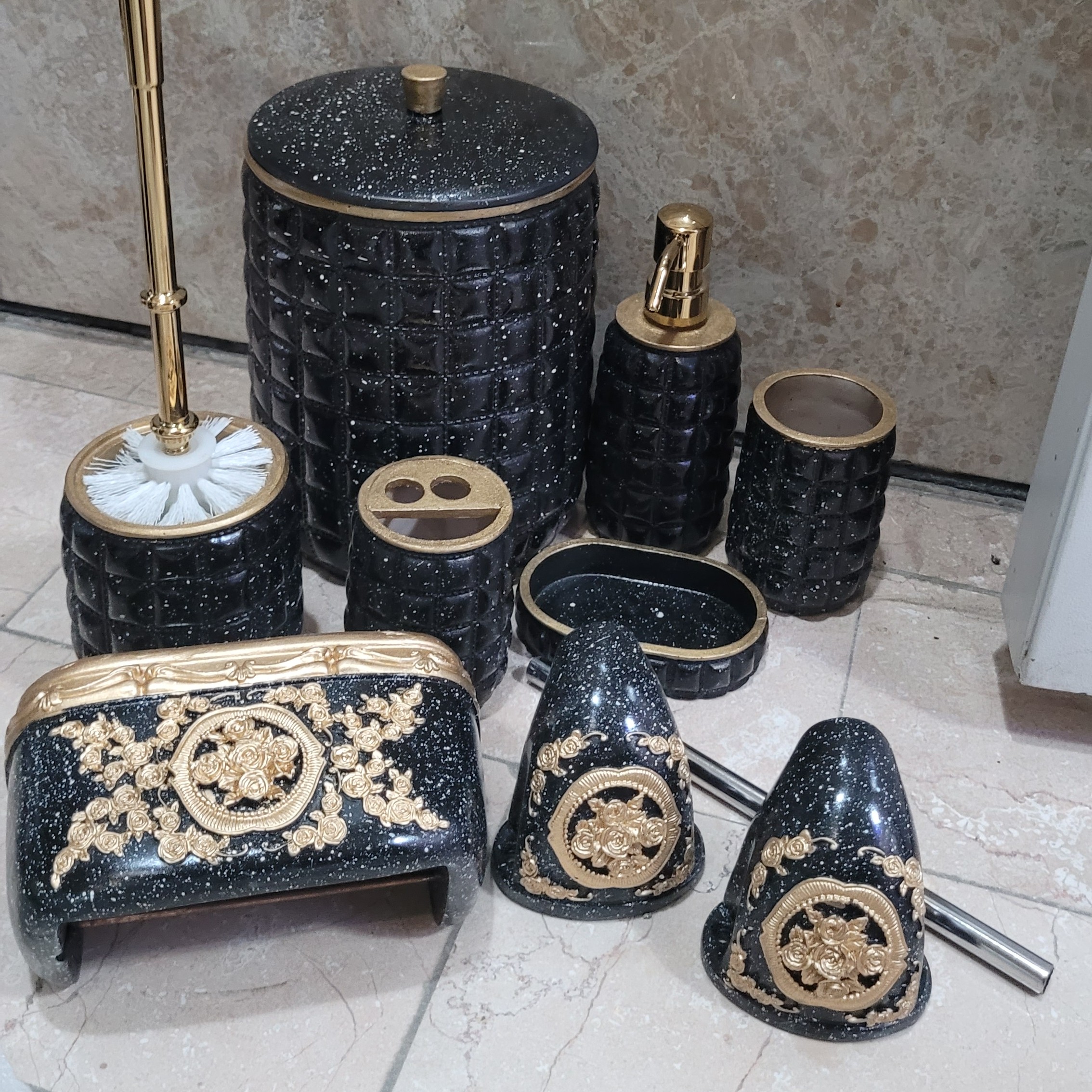 ست سرویس بهداشتی رزین مدل  لوتوس 6 پارچه  کد 120 