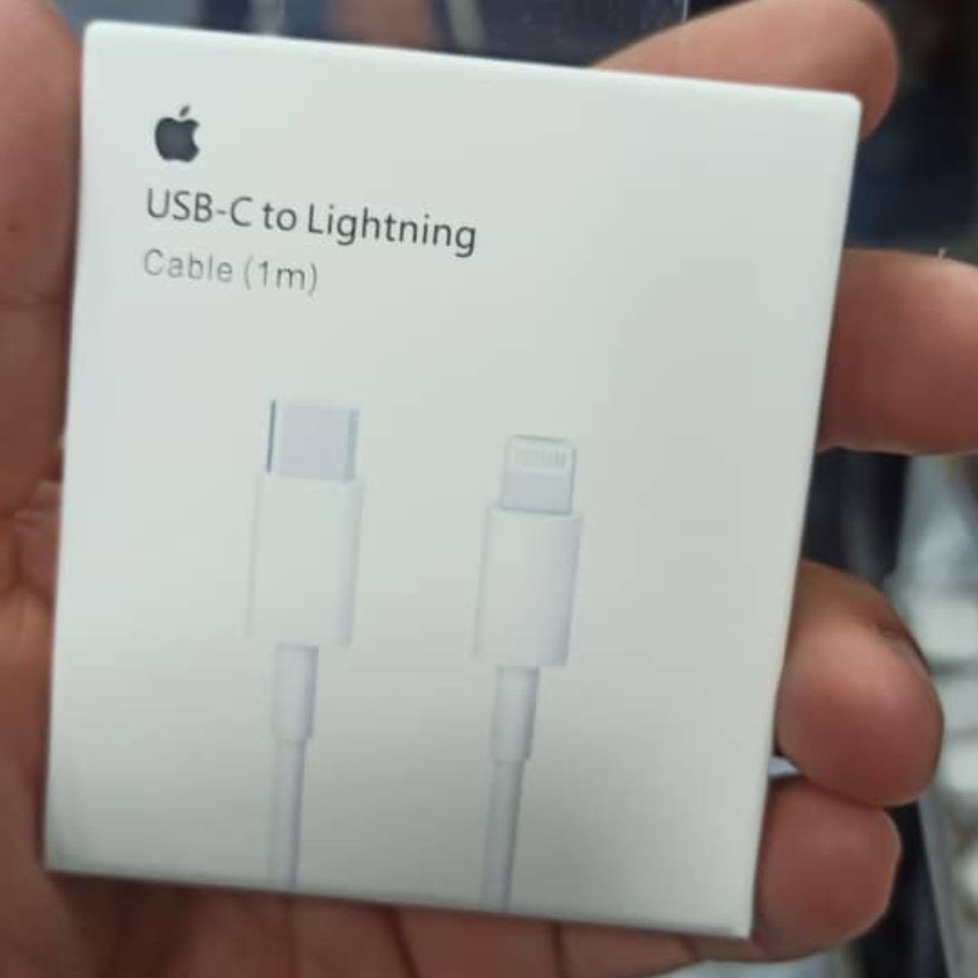 کابل شارژ اصلی  آیفون لایتنینگ اپل با رابط تایپ سی 