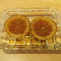 مربای پرتقال کوچک(به به مجلسی) همه مرکبات با روشی خاص، کاملا تلخی گرفته شده،  طعم دلچسب، شیرین با رایحه پرتقال، نوش جان