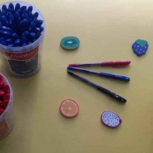 خودکار پنتر،با نوک 0/7 و 1 میلی،در رنگ های آبی قرمز مشکی