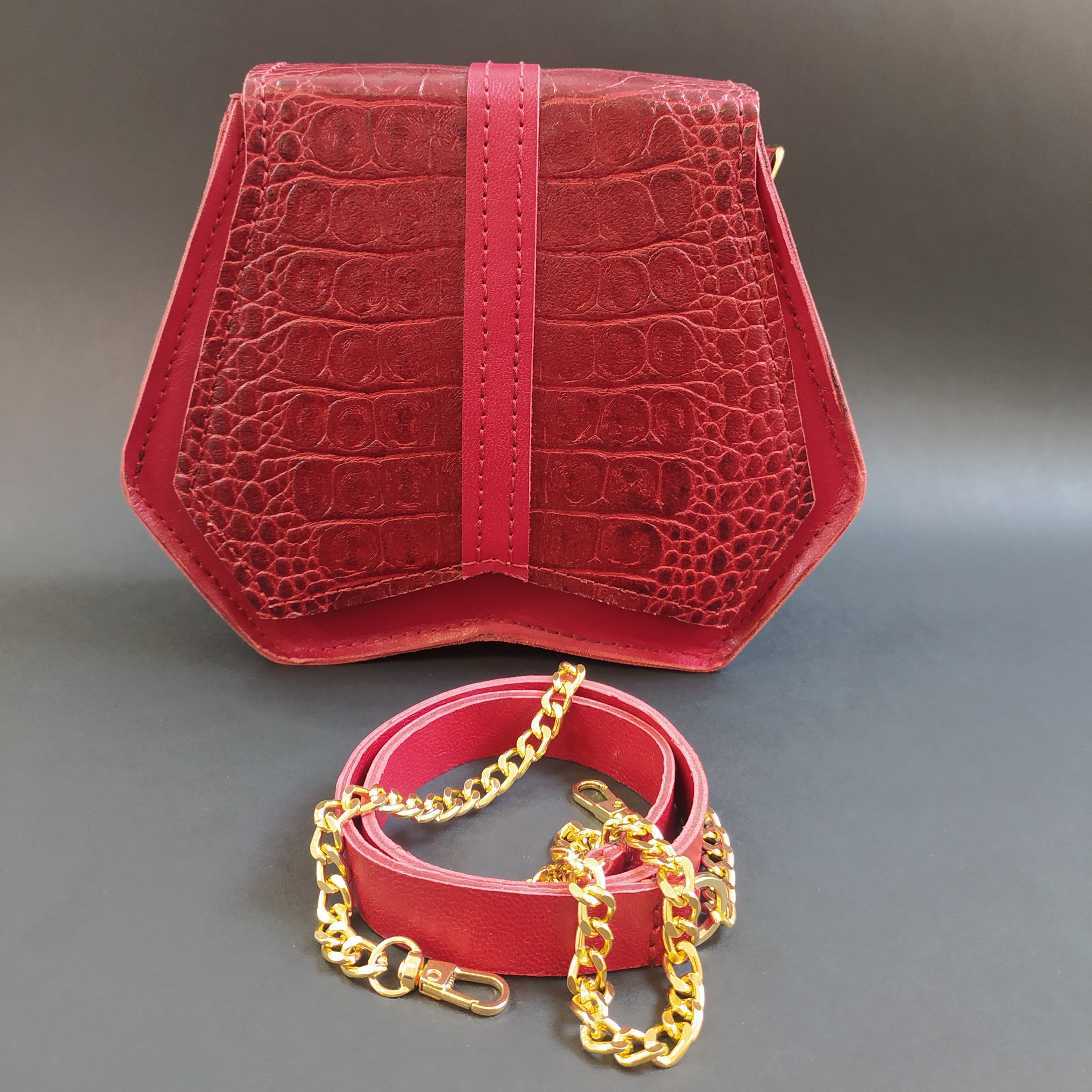 کیف زنانه چرم طبیعی رنگ زرشکی