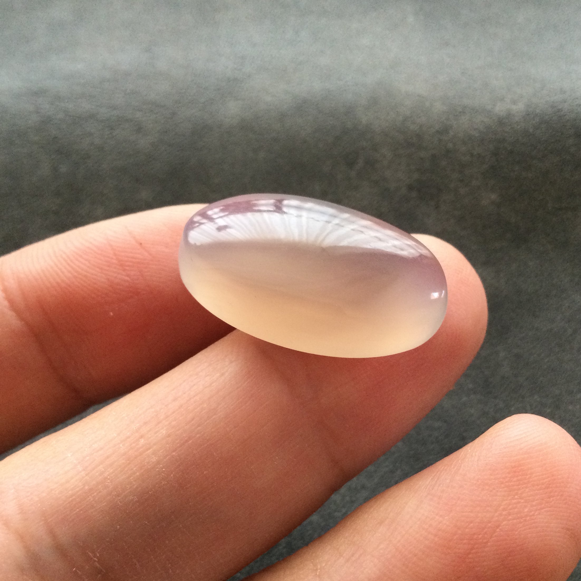 عقیق طبیعی آبدار و خاص