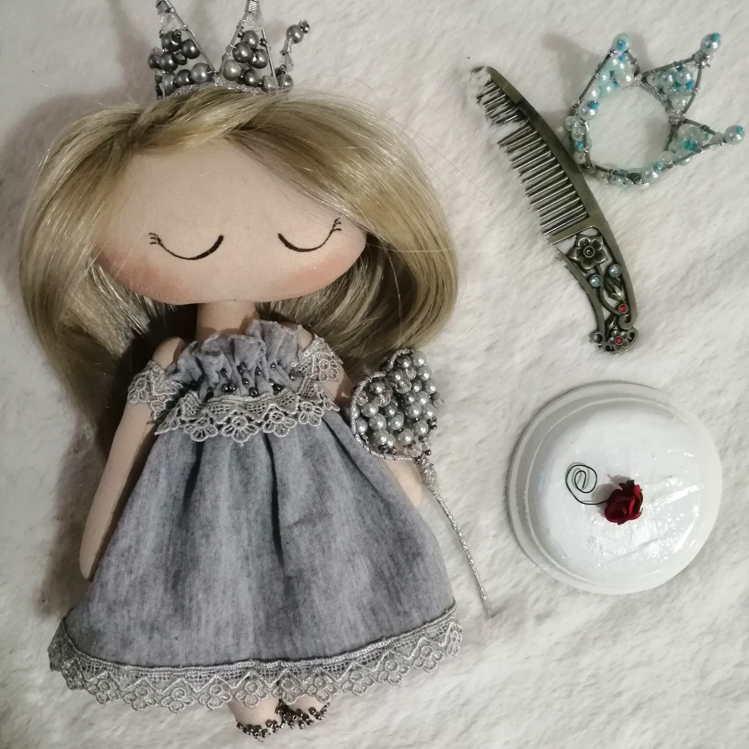 عروسک فرشته