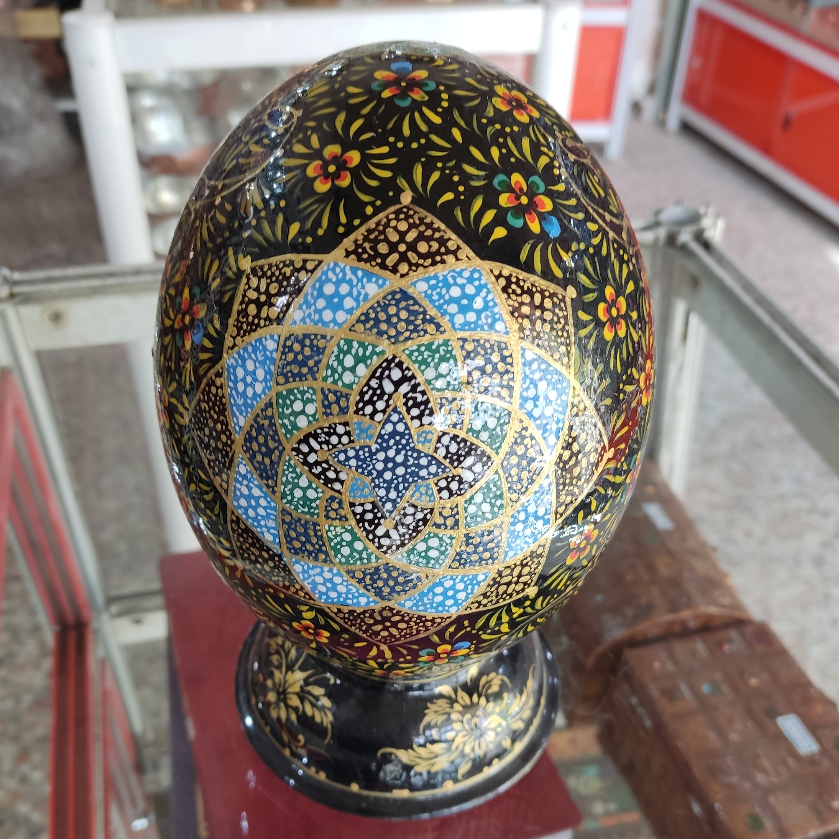 تخم شتر مرغ با نقاشی اسلیمی 