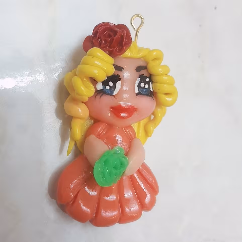 آویز عروسکی