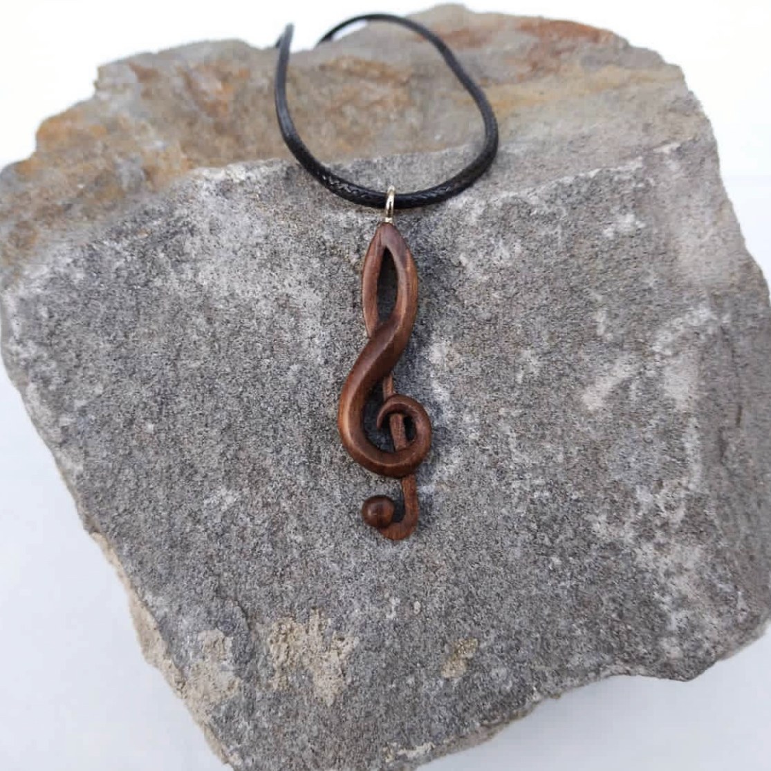 گردن آویز چوبی 