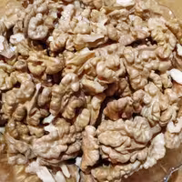 گردوی مغزسفید پرچرب توپر سمیرامیس سایز درشت محصول سمیرم