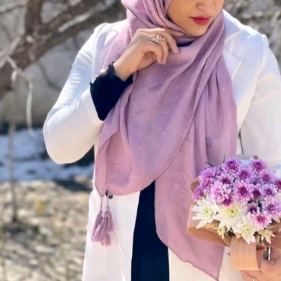 روسری نگین دار جذاب و زیبا قواره 140