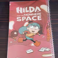 دفتر 50 برگ جلد طلقی فنری (HilDA)