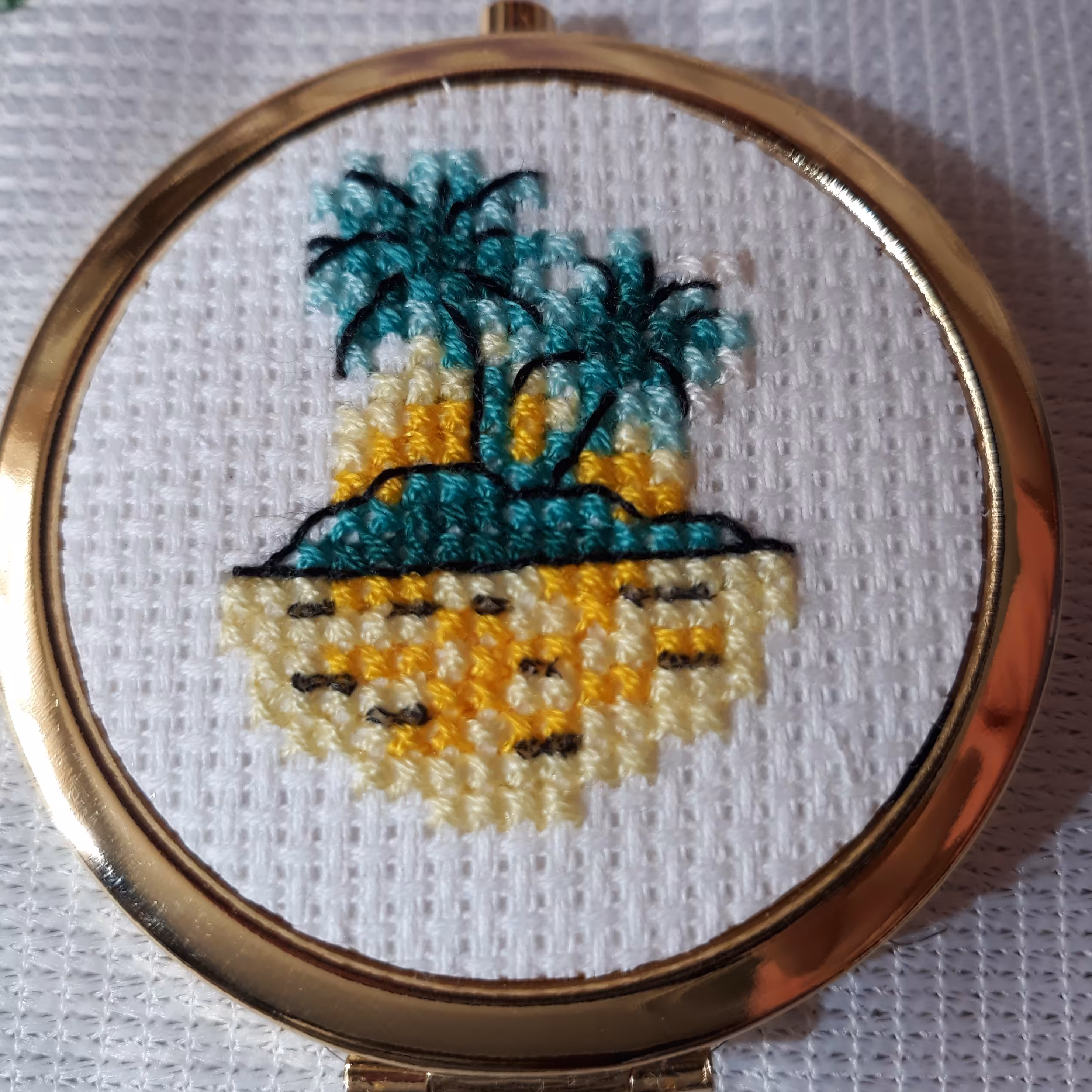 آیینه  فلزی شماره دوزی2