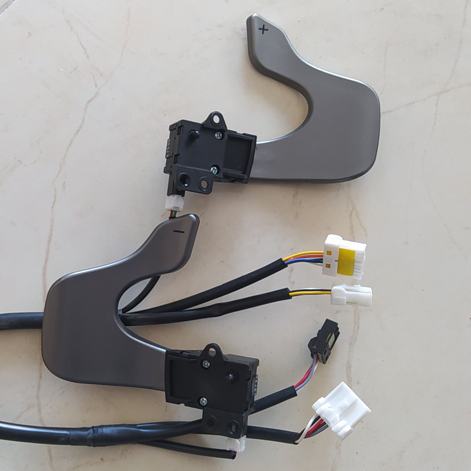 دنده پشت فرمان پژو کیا هیوندای