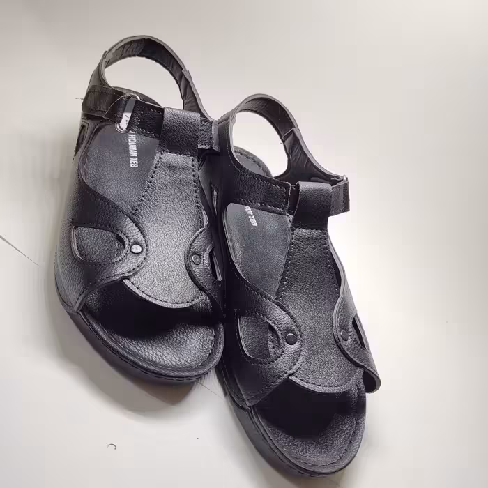 صندل طبی پزشکی رکابدار  دارای پد خارپاشنه محصول شرکت هامان طب 