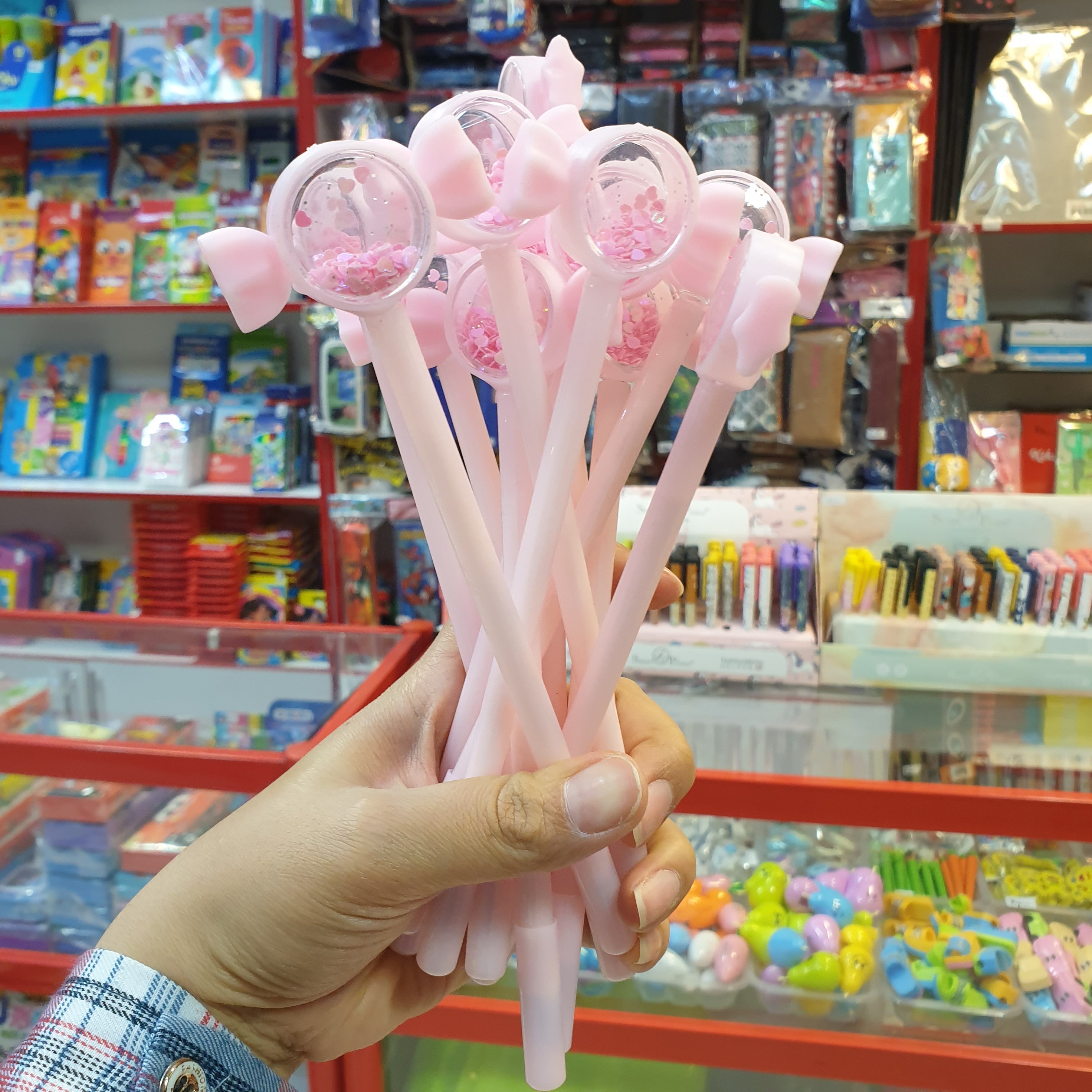 خودکار ژله ای طرح شکلات با رنگ جوهر مشکی و قطر نوشتاری 5 دهم