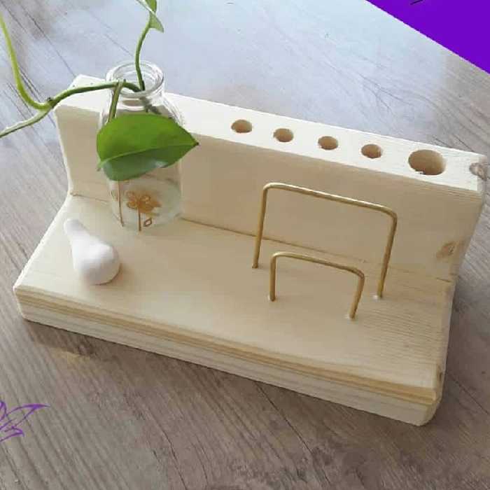 جامدادی رومیزی. از جنس چوب روس. قابل ساخت در دو رنگ تیره و روشن به سفارش مشتری