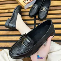 کلاسیک کیف و کفش دخترانه و زنانه طرح زی زی کد 845 
قالب استاندارد زیره پیو جنس عالی
Size 37 ta 40