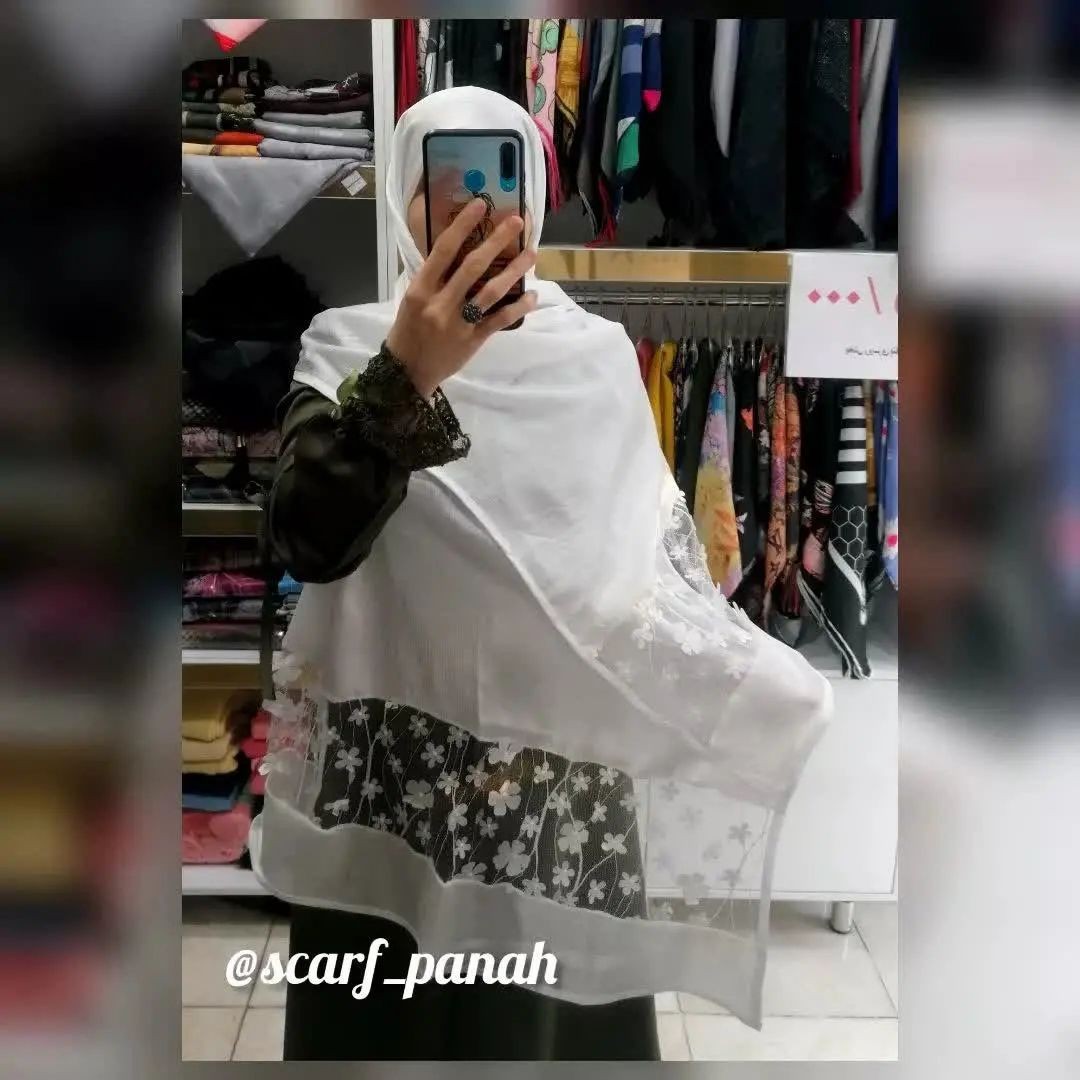 شال مجلسی حریر شاین دار گیپور دوطرفه شکوفه و پروانه