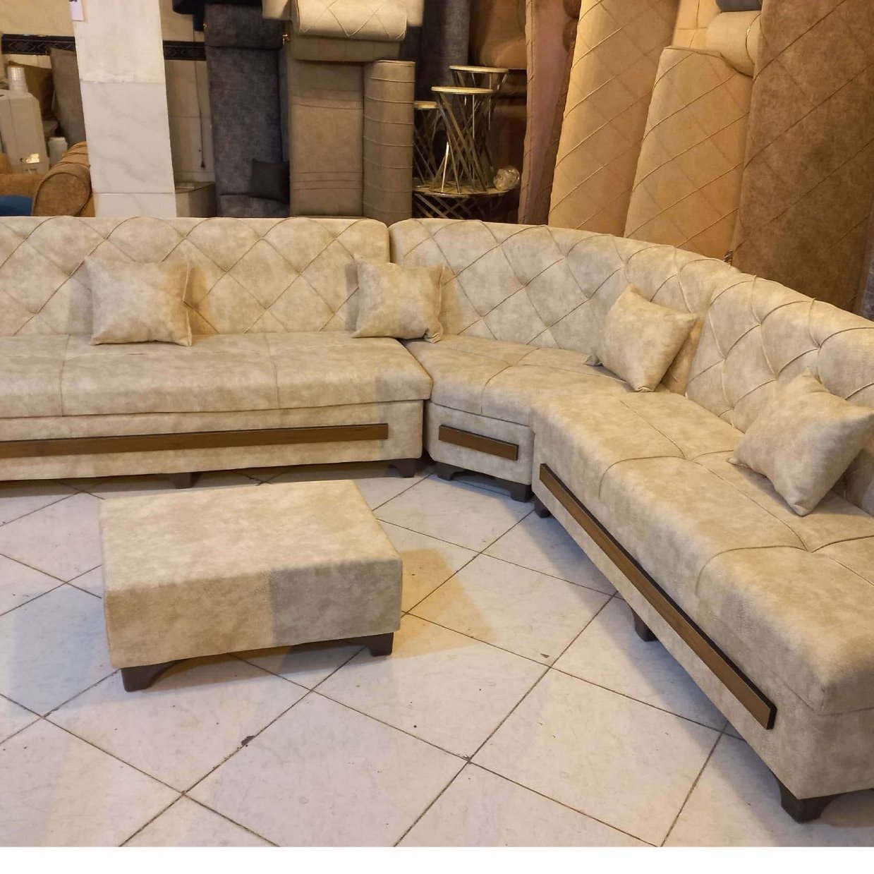 مبل ال چستر راحتی گلناز