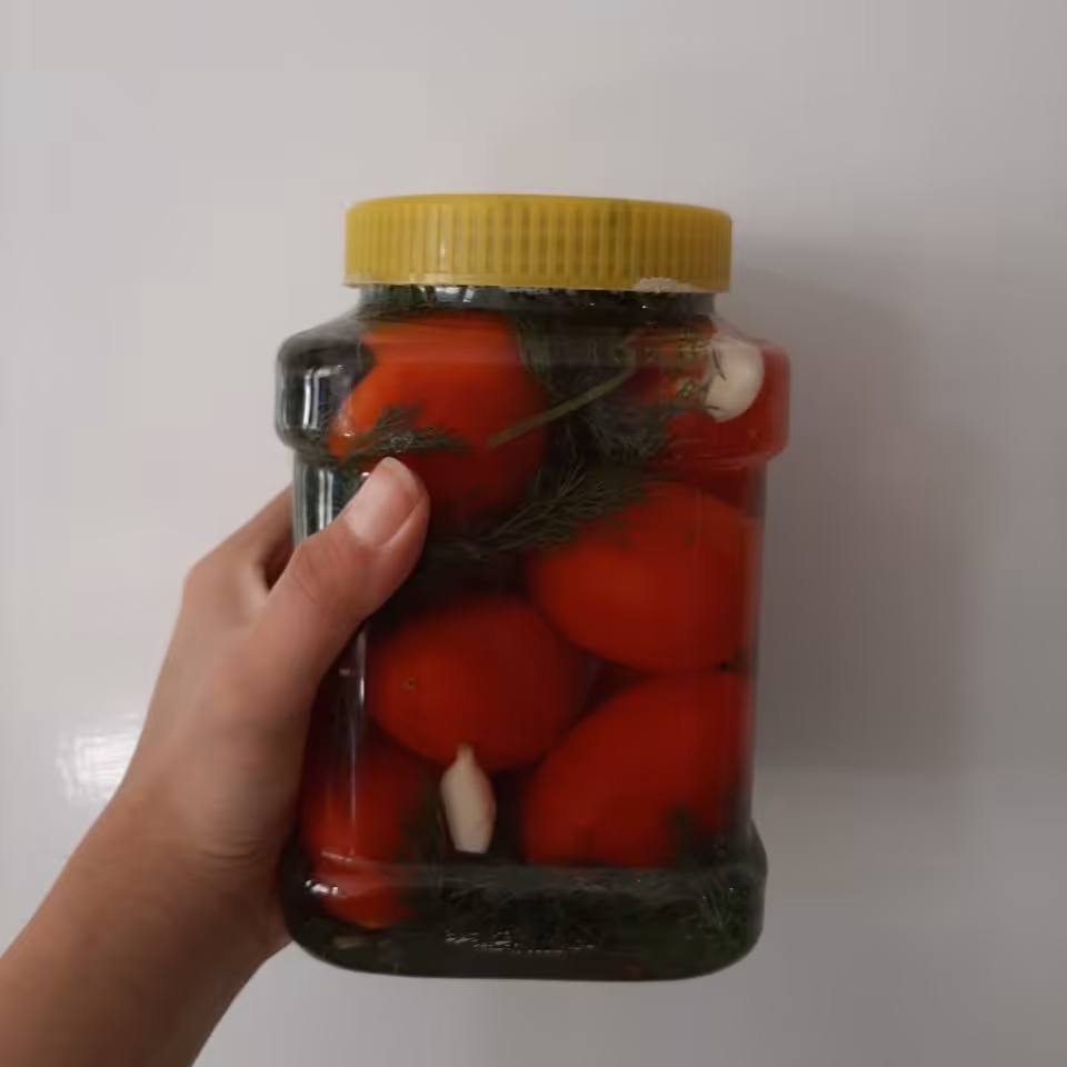 گوجه شور سنتی و خانگی