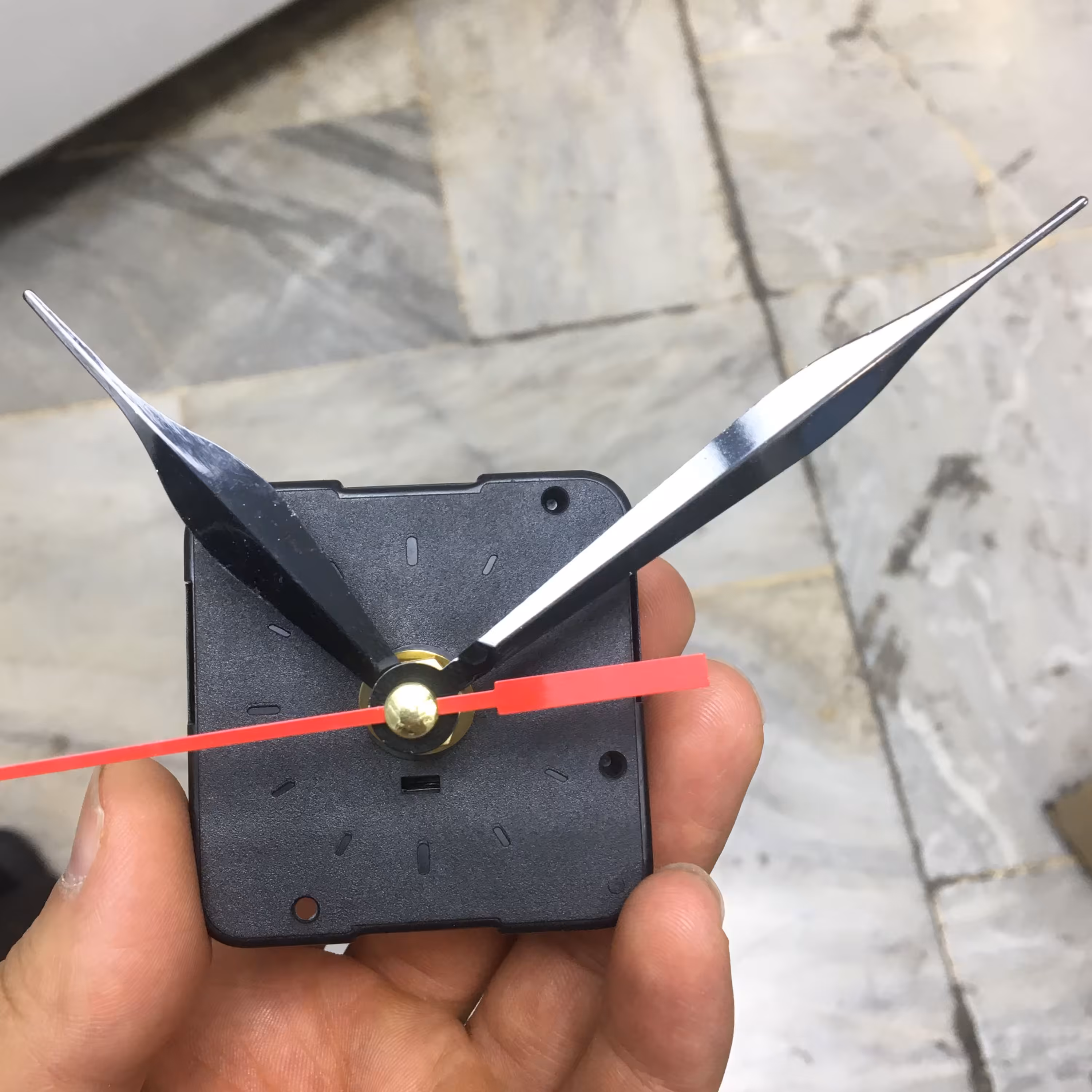 موتور ساعت دیواری آرام گرد پایه متوسط 