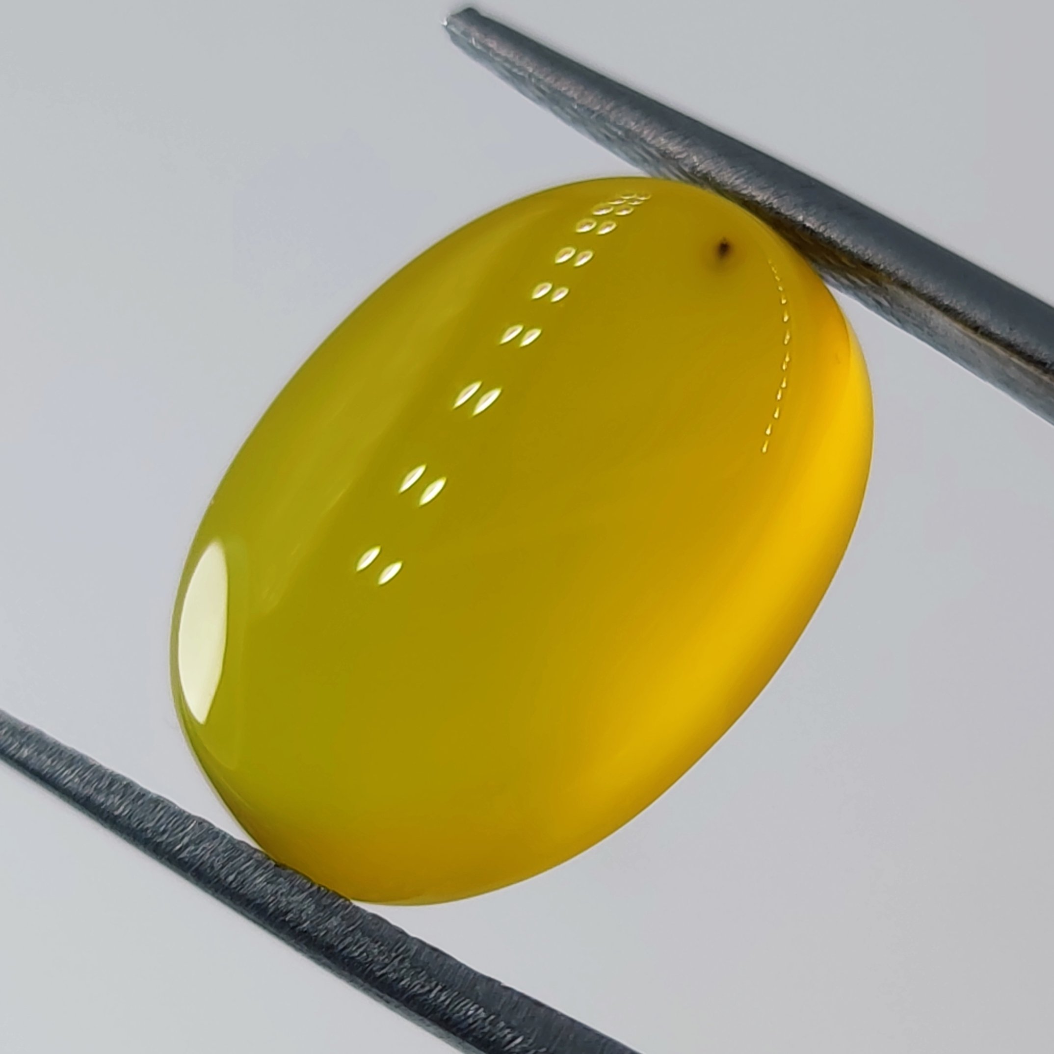 نگین سنگ عقیق زرد معدنی مناسب حکاکی دعای شرف الشمس   