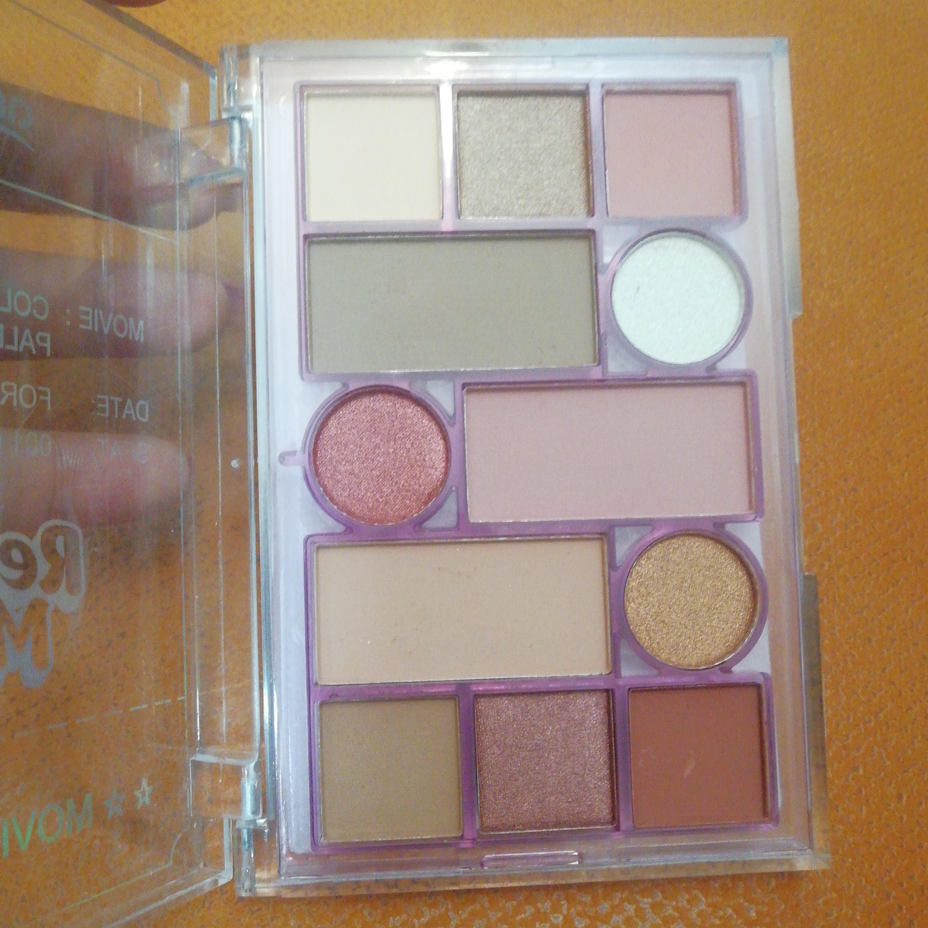 پالت سایه آرت اسکین 12 تایی نود مات و شاین 