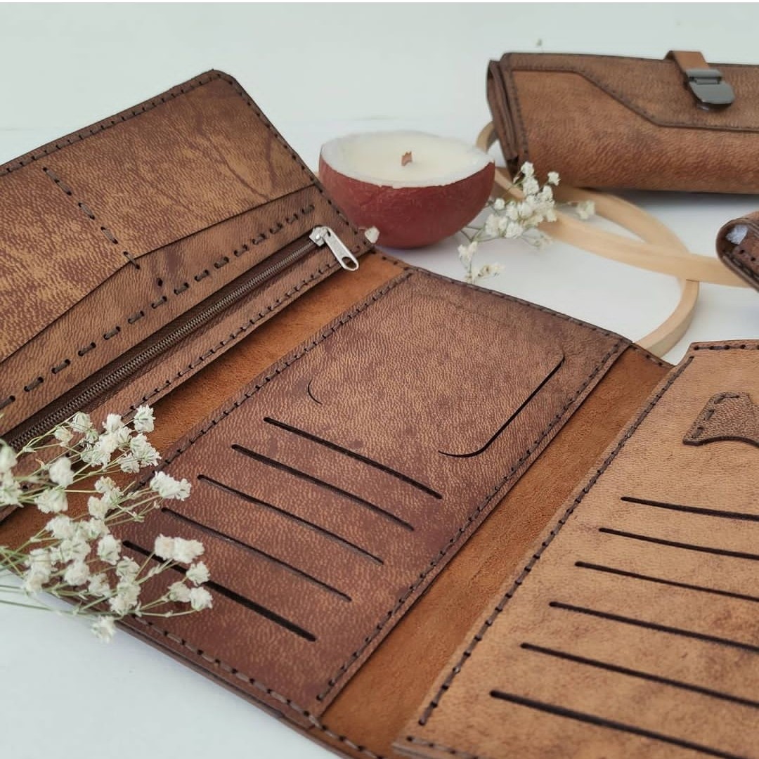 کیف پول چرم طبیعی بزی رنگ عسلی ارسال رایگان 