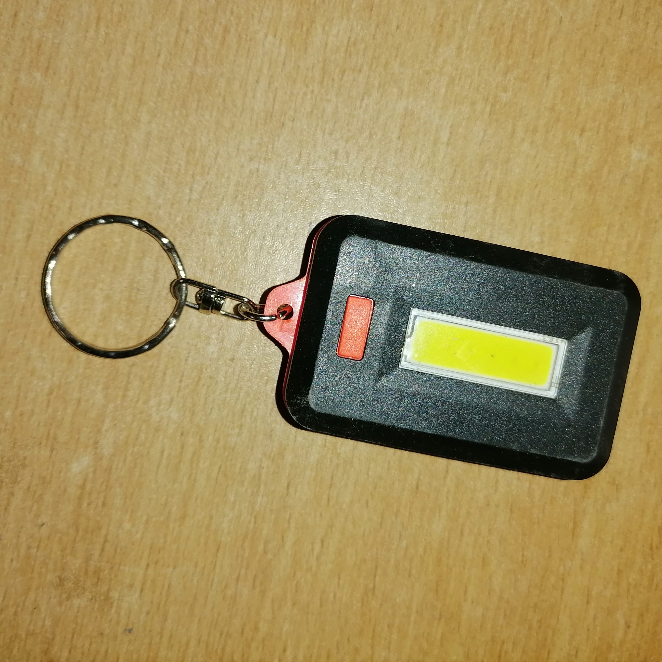 چراغ قوه جاکلیدی