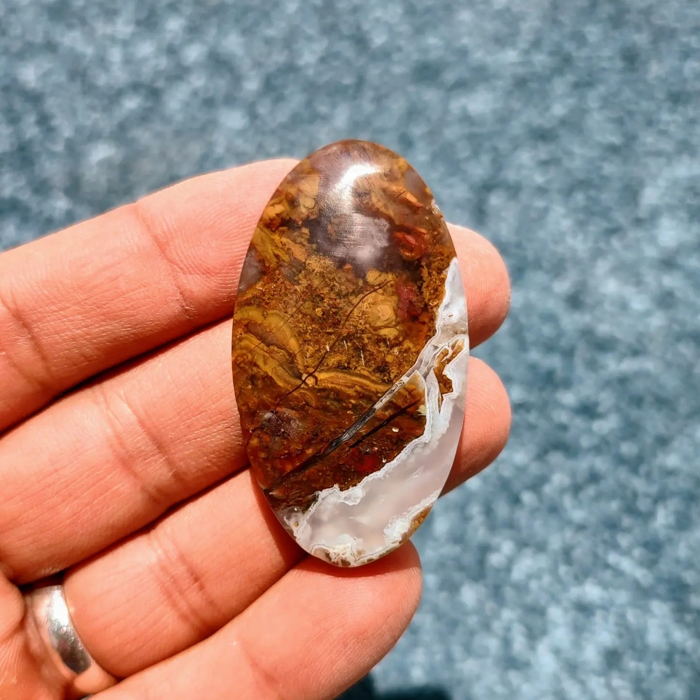 نگین جاسپر-عقیق مدالی