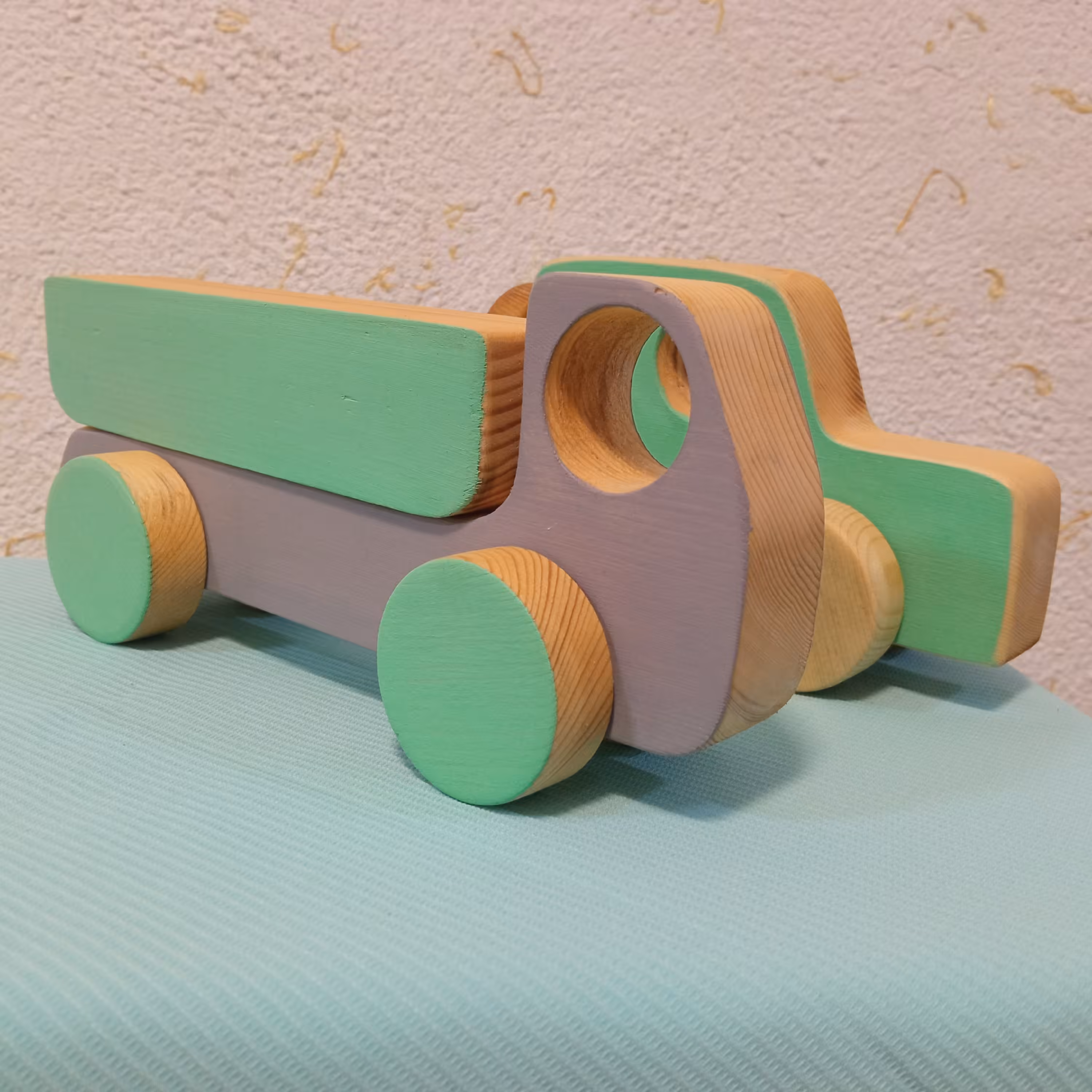 اسباب بازی چوبی ماشین