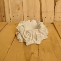 بیس خام ظرف هفتسین طرح گل رز ،این ظرف به عنوان جا وارمری یا همون جاشمعی هم کاربر