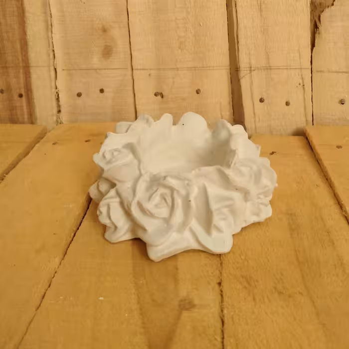 بیس خام ظرف هفتسین طرح گل رز ،این ظرف به عنوان جا وارمری یا همون جاشمعی هم کاربر