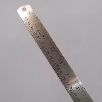 خط کش فلزی 40 سانتی متر - مناسب چرم دوزی - خیاطی - تعمیرات - عکاسی - دانشجویان و دانش آموزان و سایر 