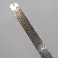 خط کش فلزی 40 سانتی متر - مناسب چرم دوزی - خیاطی - تعمیرات - عکاسی - دانشجویان و دانش آموزان و سایر 