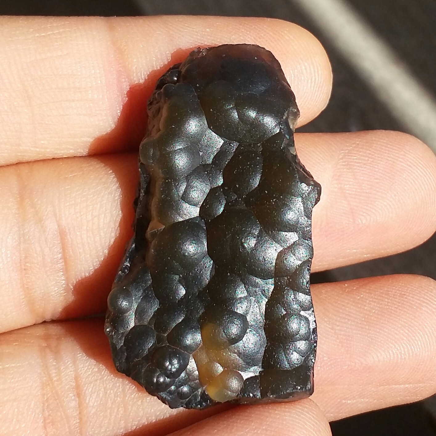 سنگ راف عقیق مشکی خرمایی تاولی کلکسیونی حبه شده شاهکار خلقت 100 در 100 طبیعی
بی نظییییر
کد 10553