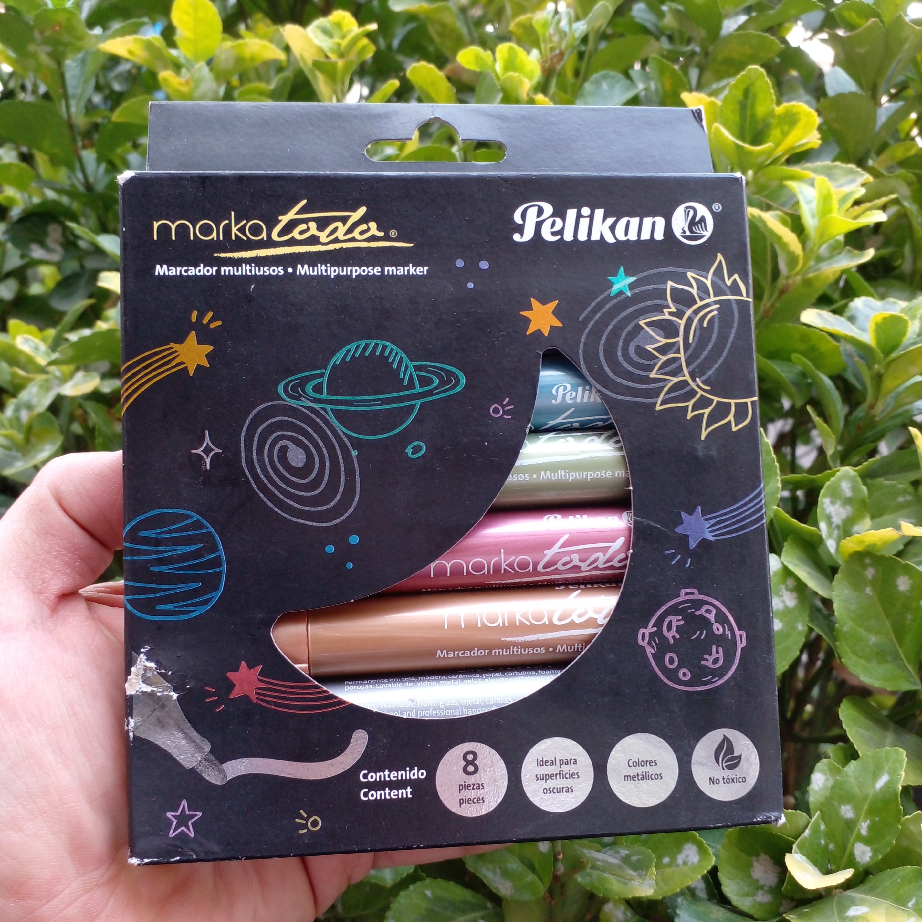 ماژیک متالیک پلیکان مدل MARKA TADA قابلیت نوشتن روی سطوح تیره و کاملا مشکی