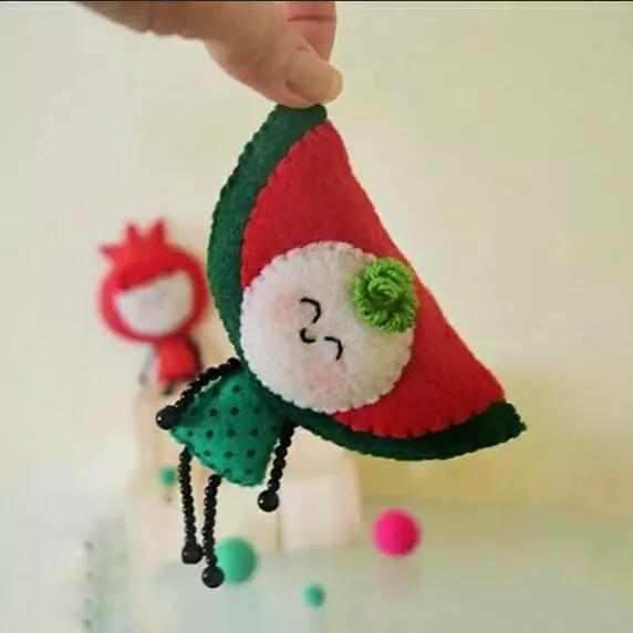 آویز و گیفت یلدایی