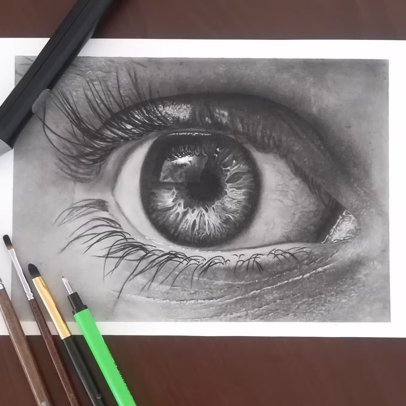 چشم سیاه قلم