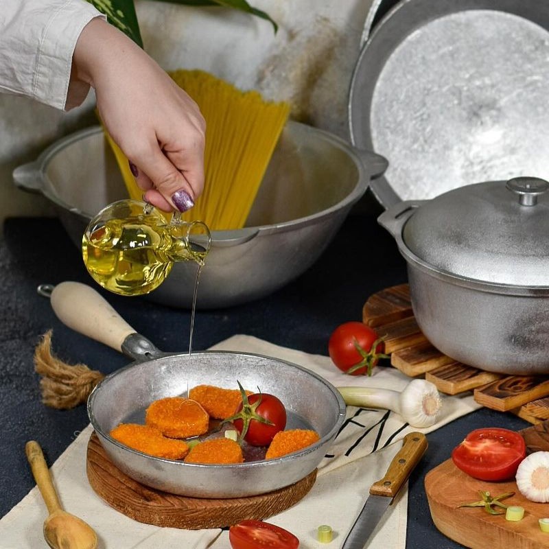 تابه چدن روسی کوچک (چدن آلومینیومی نچسب بدون روکش)